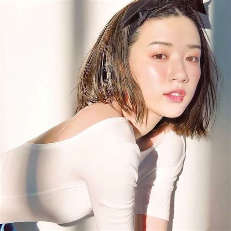 永野芽郁貧乳|永野芽郁の胸カップバストサイズやスリーサイズと卒アル写真や。